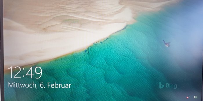 2560x1440 Windows Lockscreen - Now branded with bing xD : Windows10