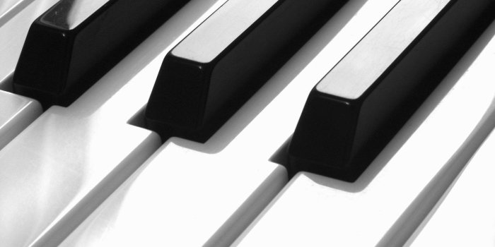2560x1600 Music Keyboard Wallpapers