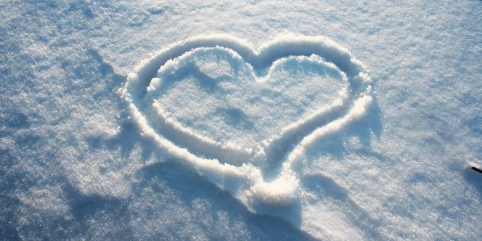 1920x1227 65+ Winter Love Wallpapers on WallpaperPlay