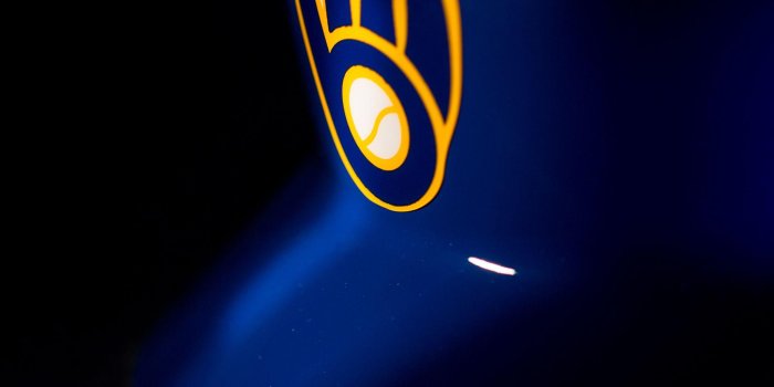 2048x2048 Milwaukee Brewers Wallpapers