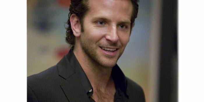 1055x1055 People blue eyes men celebrity actors bradley cooper: Amazon.co.uk