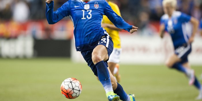 3036x2429 Alex Morgan Wallpapers Hd Resolution - Alex Morgan Playing Soccer