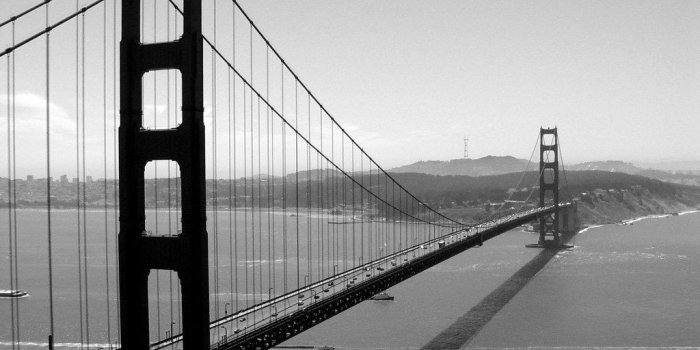 1024x768 Golden Gate Bridge - Black & White; San Francisco, Califor…