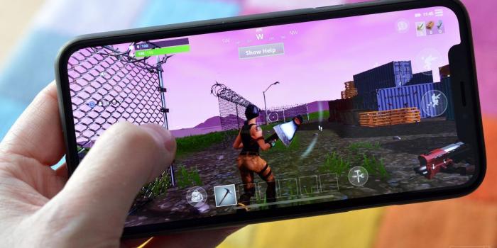 1200x800 Fortnite on an iPhone X is an exciting look at the future of mobile