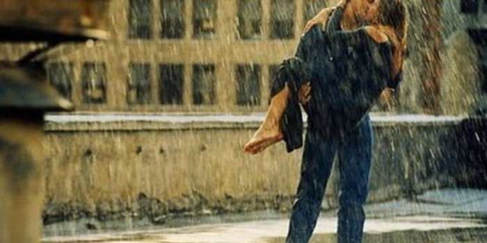 1080x737 Romantic Barish Wallpaper - Kiss Under The Rain (#850954) - HD