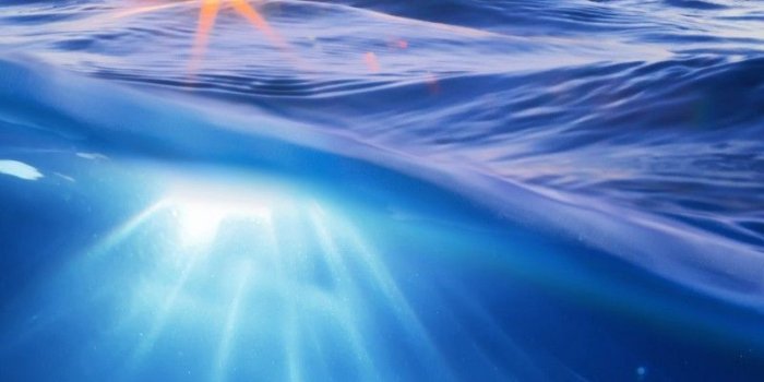 800x1280 Download Sunrise Half Underwater HD wallpaper for Kindle Fire HD