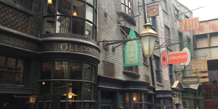 1024x768 Wizarding World of Harry Potter - 25 tips, tricks and secrets to