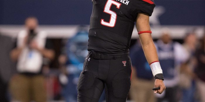 2901x4359 Patrick Mahomes (2901×4359) | American football | Texas tech