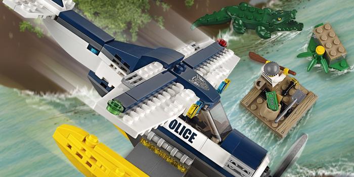 2048x2048 60070 Water Plane Chase 3 - Wallpapers - LEGO® City - LEGO.com US