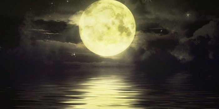 1024x768 Moon Sea Desktop Wallpaper, Moon Sea Images, New Wallpapers Desktop