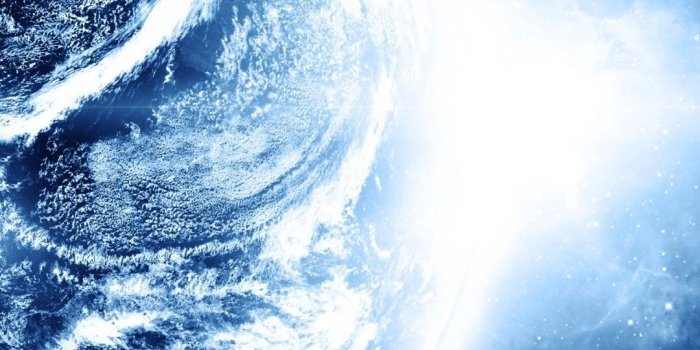 1080x1920 Galaxy Note HD Wallpapers: Planet Light Blue Galaxy Note HD Wallpaper