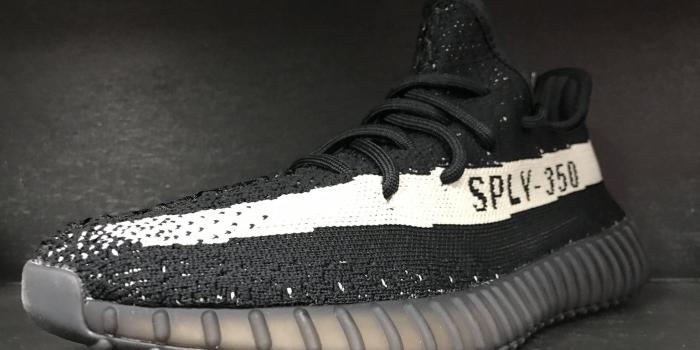 2048x1536 Yeezy Boost 350 V2 'Oreo' – sneaker plugz
