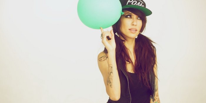 2560x1440 49+] Girl Swag Wallpaper on WallpaperSafari