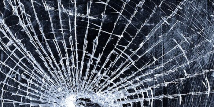 768x1024 7 Broken Screen Wallpapers Prank For Apple iPhone