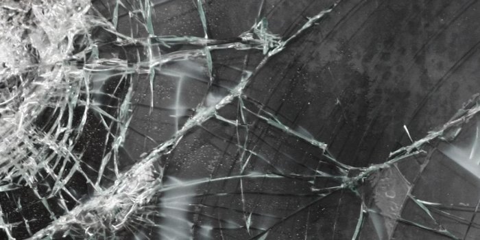 1080x1920 Cracked Screen Wallpaper Iphone Group (30+), Download for free