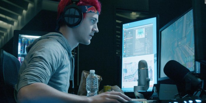 1600x900 Here's how he makes $500,000 per month playing video games