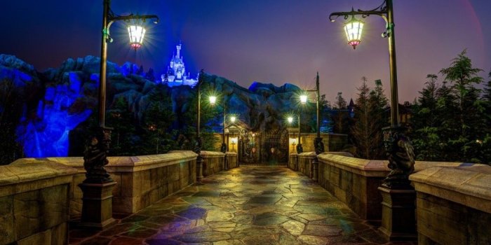 1024x768 Disneyland Tag wallpapers: Disneyland Haunted Mansion Nightmare