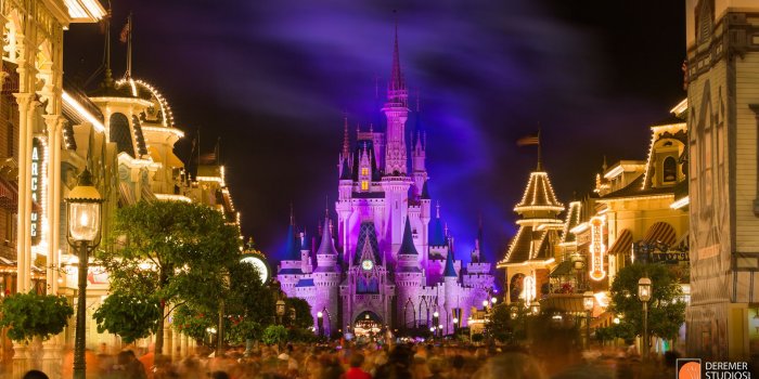 1920x1080 Magic Kingdom Christmas Wallpaper - Cinderella Castle Free Wallpaper