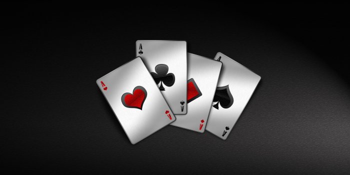 2560x1600 69+] Playing Cards Wallpaper on WallpaperSafari