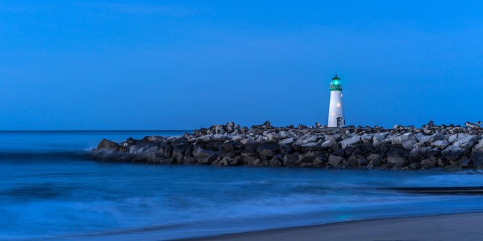 5120x2880 Walton Lighthouse in Santa Cruz California 4K Wallpapers | HD