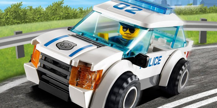 2256x1408 Building & Construction Toys High Speed Police Chase LEGO City