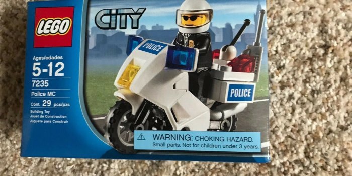 1600x1200 LEGO CITY SET # 7235 POLICE MC