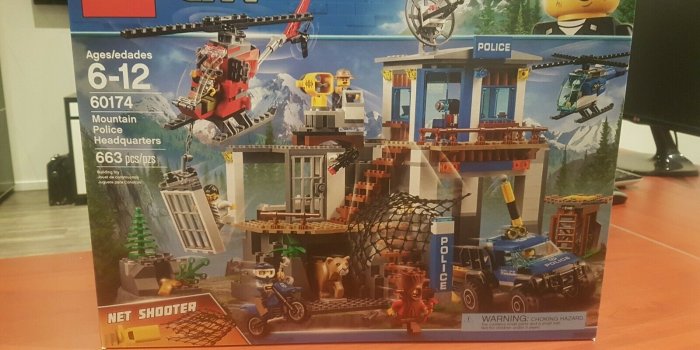 1600x1200 Top 10 Punto Medio Noticias | Lego City Mountain Police Headquarters