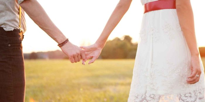 1500x1111 Holding Hands Wallpapers