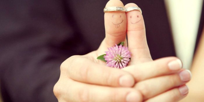1243x921 Cute Funny Fingers Couple Wallpaper | Styles Wallpapers