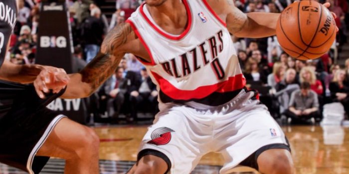 770x1024 770x1024px Damian Lillard Game Winner Wallpaper - WallpaperSafari