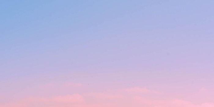 938x1668 Download wallpaper 938x1668 ship, sea, horizon, waves, pastel iphone