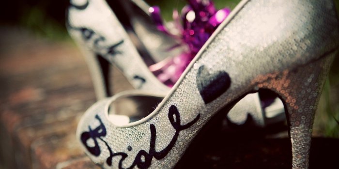1680x1050 Bride Sequins Shoes widescreen wallpaper