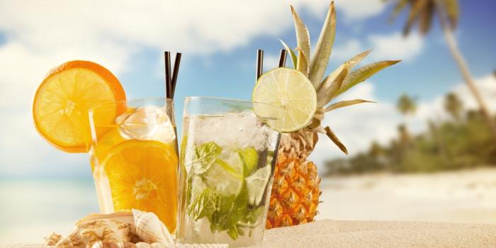 1680x1050 104990 #cocktails, #orange, #shells, #pineapple, #beach, #sun, #ice