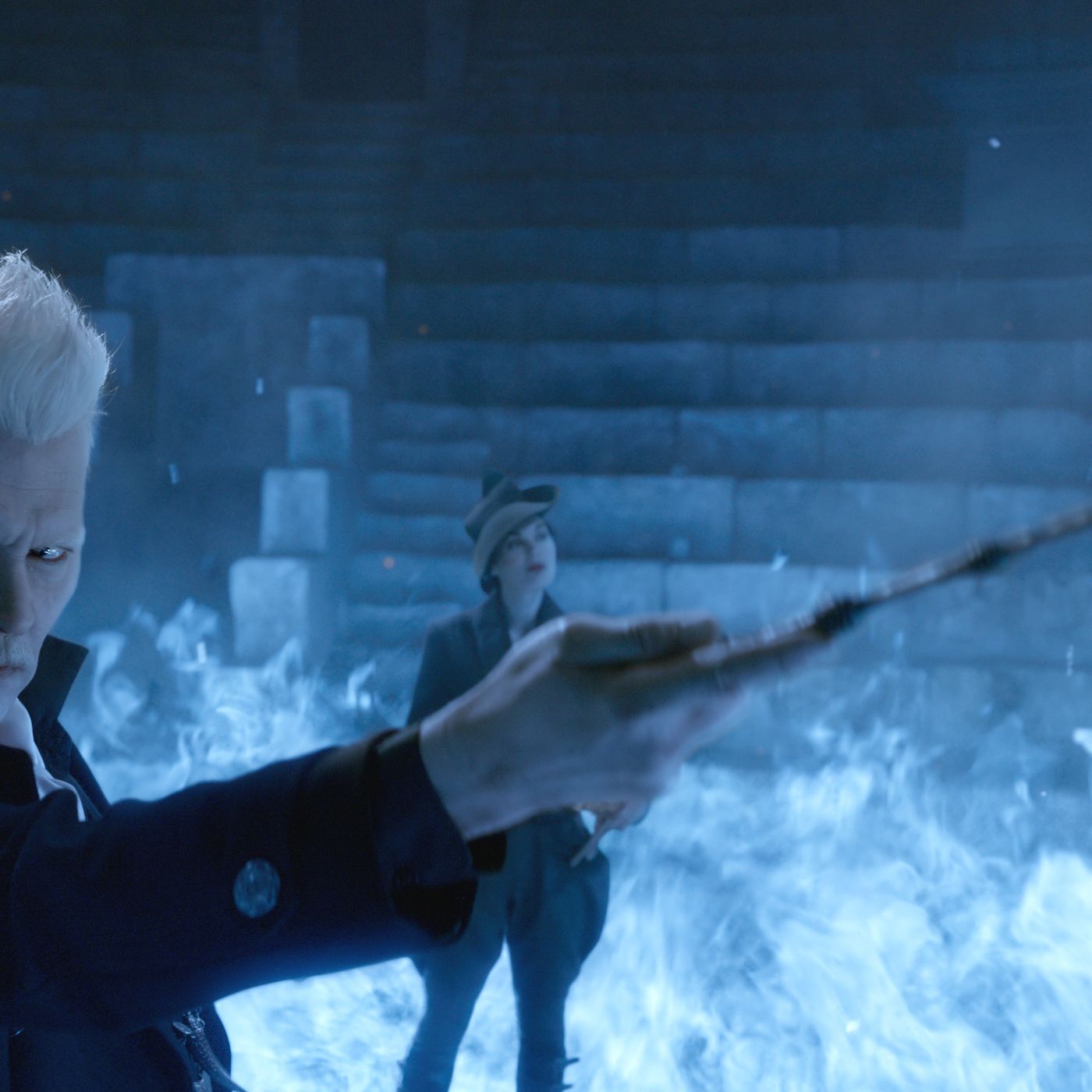 1400x1400 Crimes of Grindelwald raises Elder Wand questions after Fantastic