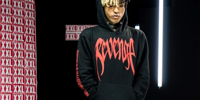 1600x1065 Could somebody make this the right dimensions for a phone wallpaper