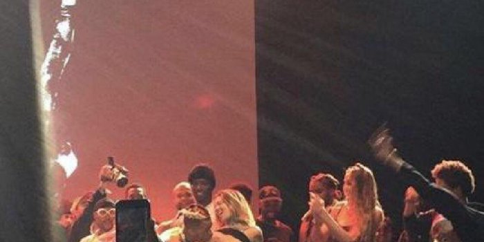 1125x2436 XXXTentacion Red Wallpapers