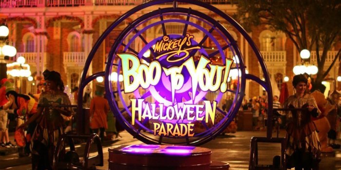 1080x1920 Disney Halloween iPhone Wallpapers from Magic Kingdom!
