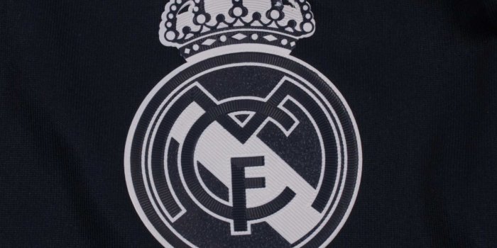 2048x2048 86+ Real Madrid Wallpapers on WallpaperPlay