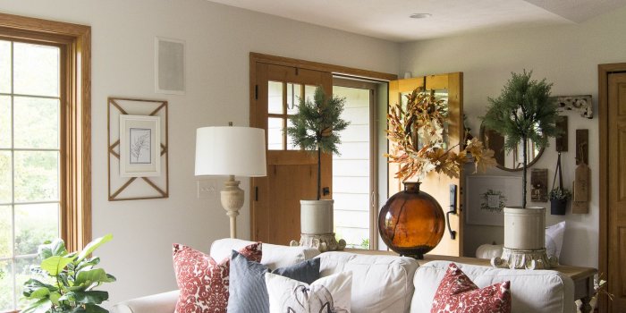1500x2250 Cozy Fall Decor with Florals | + 12 Fall Home Tours | Grace In My Space