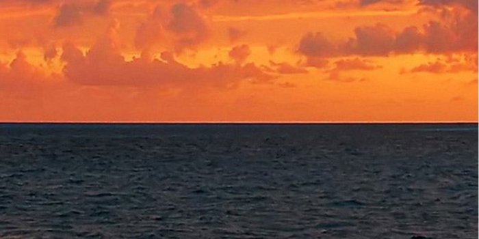 1080x1920 Nature Sunset Ocean Surface Iphone 6 Wallpaper - Sunset Ocean