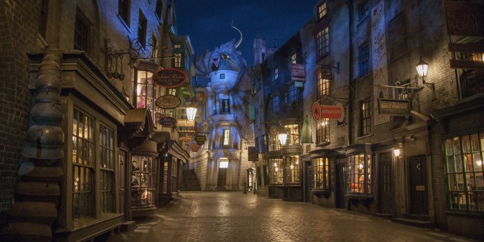 3000x2000 Diagon Alley: Orlando's Wizarding World of Harry Potter | WhereTraveler
