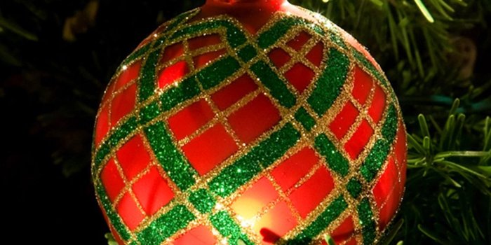 1080x1920 Christmas Ball iPhone 7 Plus Wallpaper | Gallery Yopriceville