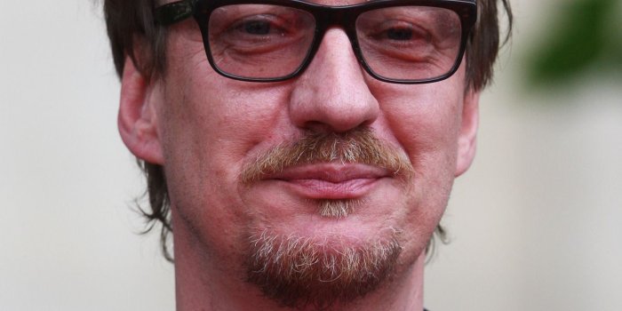 1366x2048 David Thewlis - IMDb