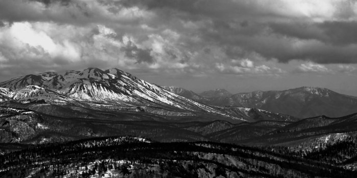 2560x1440 Akita Mountains, Japan ❤ 4K HD Desktop Wallpaper for 4K Ultra HD TV