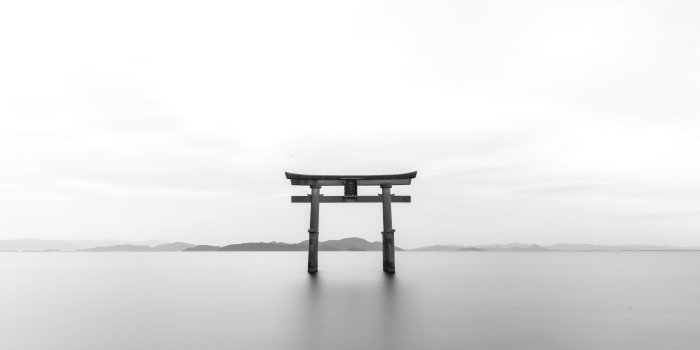 5996x4002 Istukushima shrine in Japan grayscale photography HD wallpaper