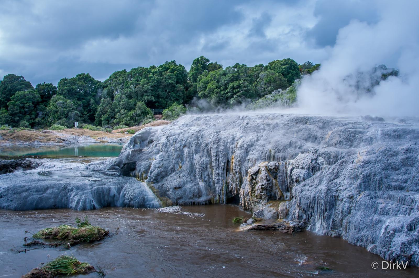 2420x1607 Beautiful Nature Wallpapers with Pohutu Geyser Rotorua New Zealand