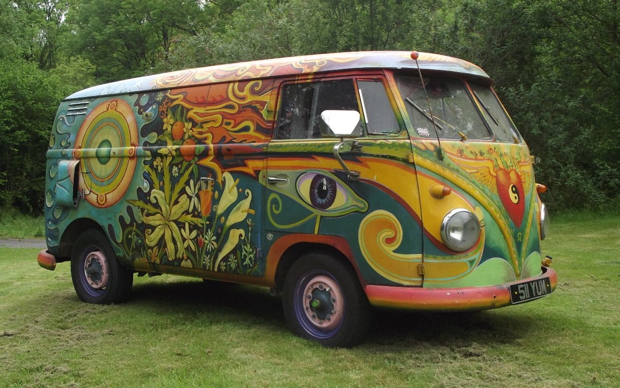 1280x800 Hippie van under the hammer – psychedelic Type 2 VW up for auction