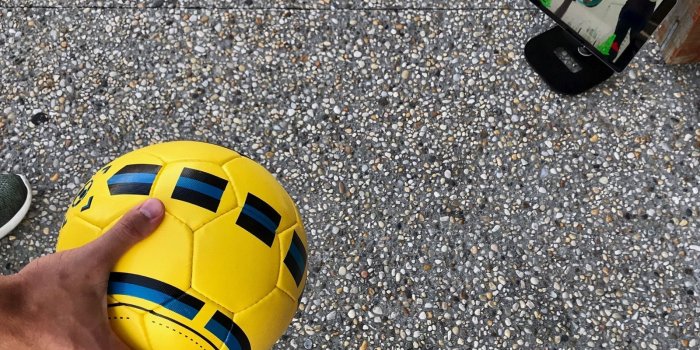 1600x1200 DribbleUp's 'smart' soccer ball helps you train with an app