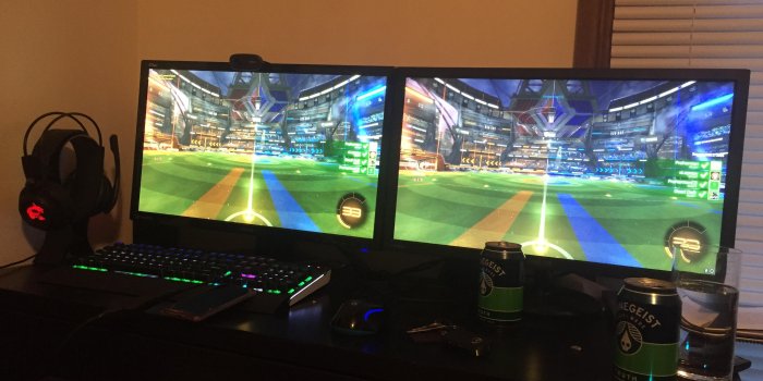 3264x2448 Split screen with 2 monitors. Pretty slick : RocketLeague