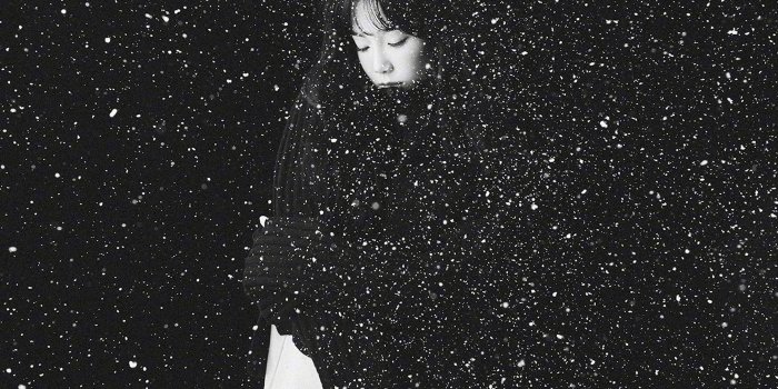 2732x2732 ho98-snow-girl-snsd-taeyeon-black-bw-kpop-wallpaper
